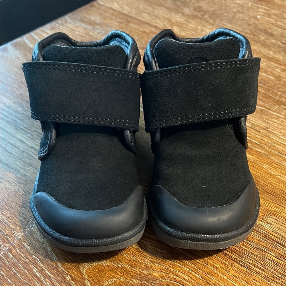Bogs Kids Black Velcro Boots